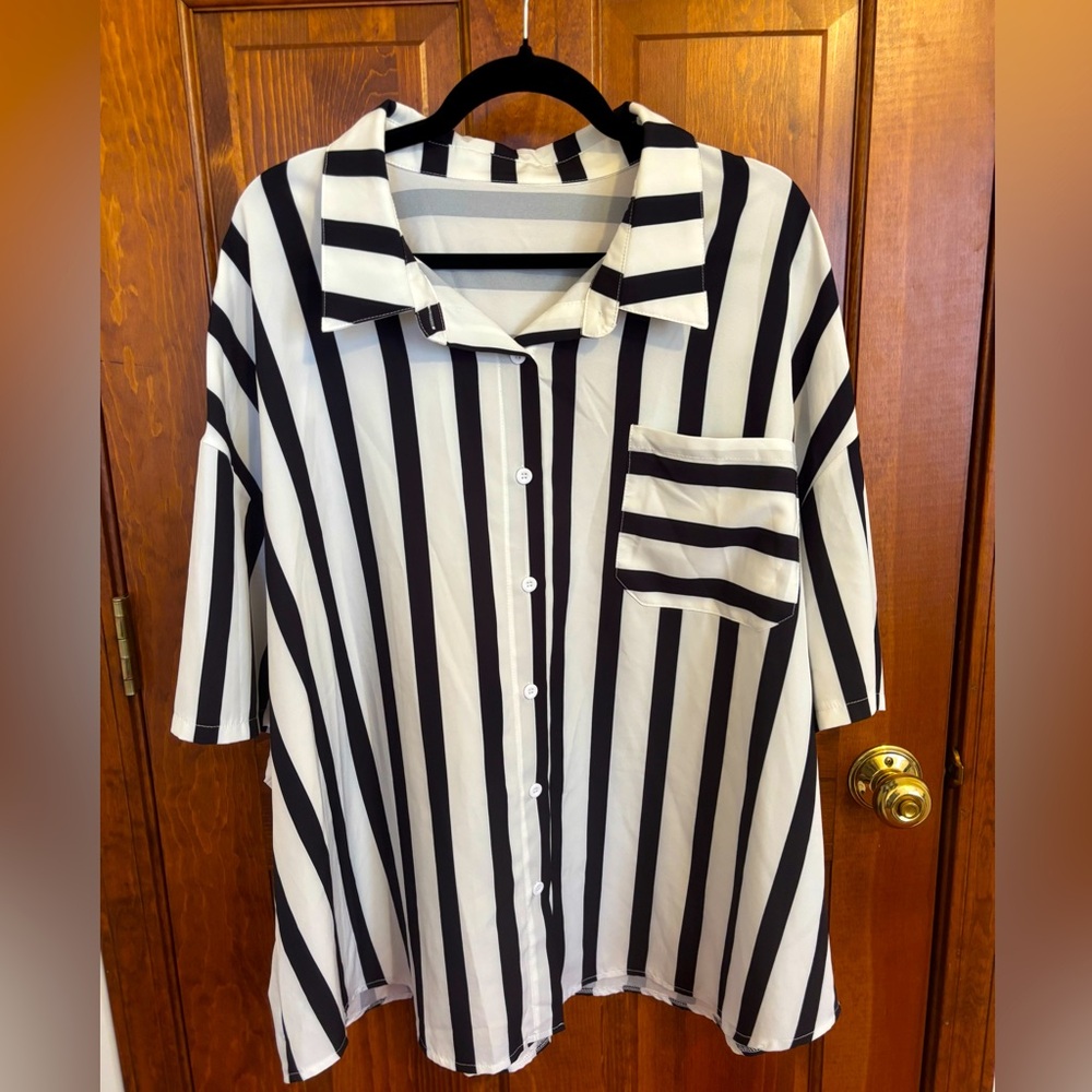 Black&White striped button down